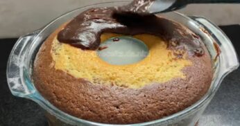 Bolo de Chocolate Fácil e Delicioso