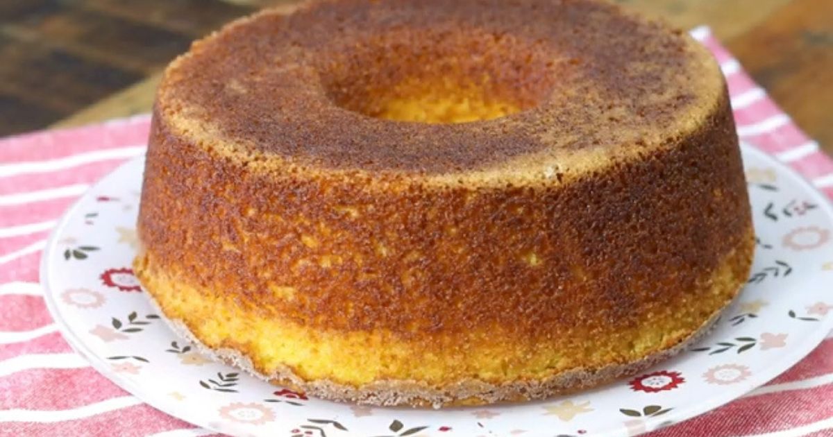 Bolo de Fubá Simples Super Fofinho e Delicioso