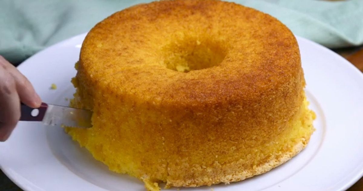 Bolo de Fubá com Creme de Leite na Massa De Liquidificador e Sem Trigo