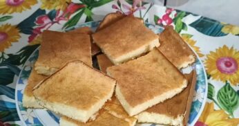 Bolo de Mandioca com Coco Cremoso