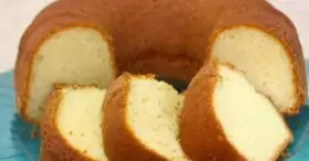 Segredo Revelado: Como Fazer o Bolo de Iogurte Natural que Sempre Sai Perfeito!