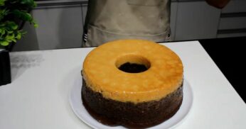 Bolo Pudim de Chocolate Invertido