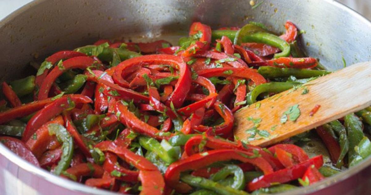 Descubra o Segredo para uma Salada de Pimentão com Sabor Inesquecível!