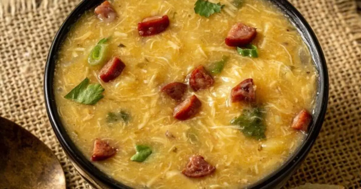 Esse Caldo de Mandioca com Calabresa tem um segredo que faz toda diferença! Descubra agora!