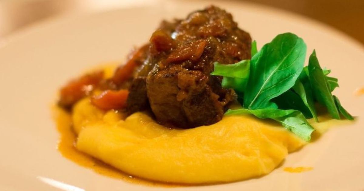 O Segredo da Melhor Rabada com Mandioca e Polenta: Receita Completa!