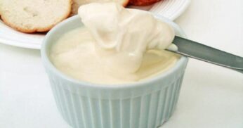 Requeijão Cremoso: Como Fazer em Casa com Apenas 2 Ingredientes!