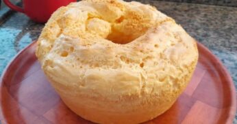 Bolo de Polvilho Fácil para O Café da Manhã Que Vai Te Surpreender
