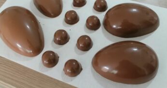 Como fazer casquinhas de chocolate para ovo de Páscoa