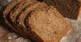 O Pão Mais Fácil do Mundo: Integral, Gostoso e Vai Todo no Liquidificador!