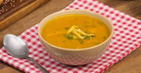 Receita Imperdível de Sopa: Como Preparar uma Sopa Nutritiva e Deliciosa em Poucos Minutos!