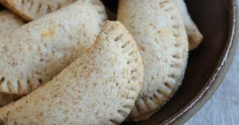 Só 2 Ingredientes? Aprenda Agora o Pastel de Forno Fit Mais Fácil do Mundo!