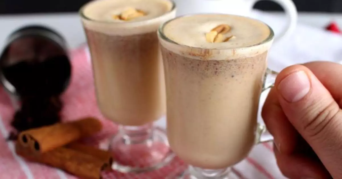 Chá de Amendoim com Canela