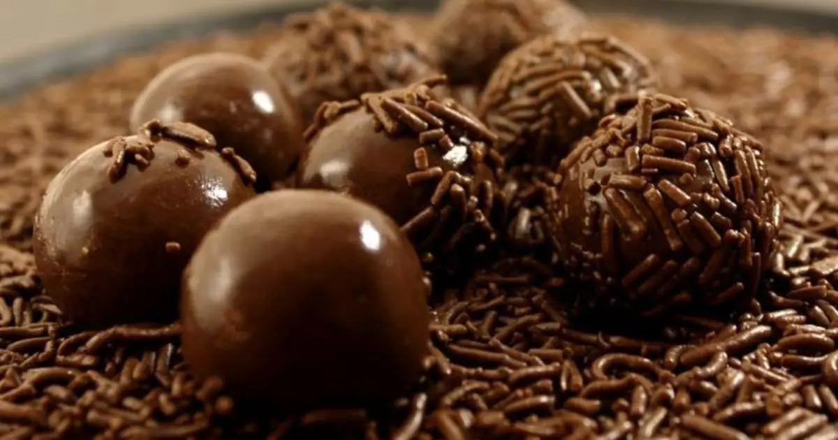 Brigadeiro com Leite Condensado Caseiro O Truque que Vai Transformar seu Doce!