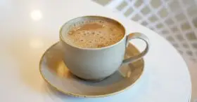 Como Fazer Capuccino Caseiro Cremoso Igual de Cafeteria de Luxo